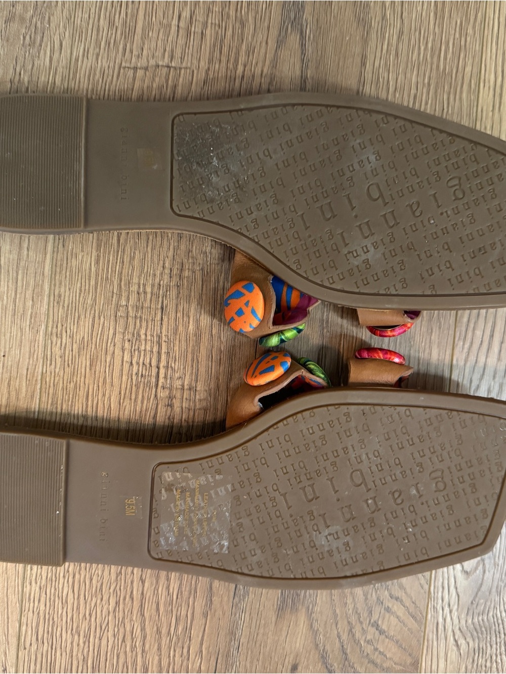 Gianni Bini Tan Leather Slide Sandals with Colorful Button Accents Size 9.5 - Picture 2 of 3